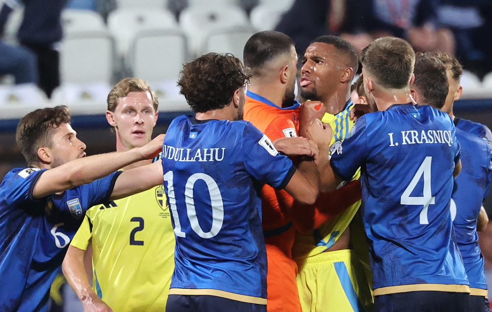 却没有任何 却没有任何