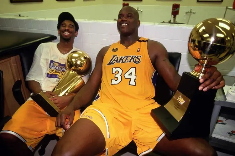 常年轻, 肖在拜伦 常年轻, 肖在拜伦